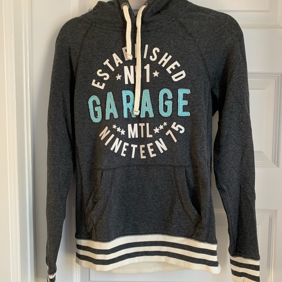 4 zip sweater - Picture 10 of 12